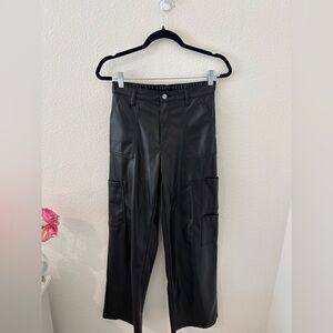 No Boundaries Black Straight Leg Cargo Pants with Pockets